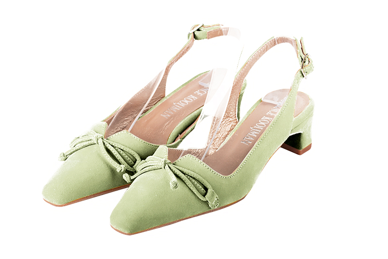 Meadow green women's open back shoes, with a knot. Tapered toe. Low kitten heels. Front view - Florence KOOIJMAN